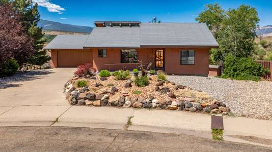 573 Mesa Avenue, Rifle, CO 1