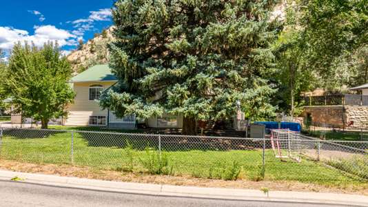 230 N 7th St, New Castle, CO 1