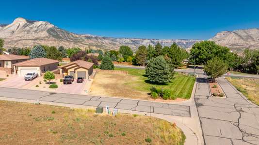 11 Hogan Cir, Battlement Mesa, CO 7