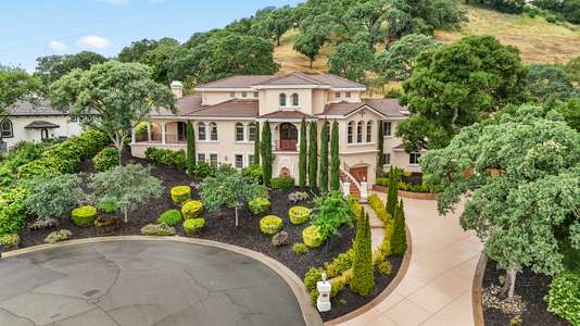 5323 Laurel Ridge Ct Fairfield, CA 94534 1