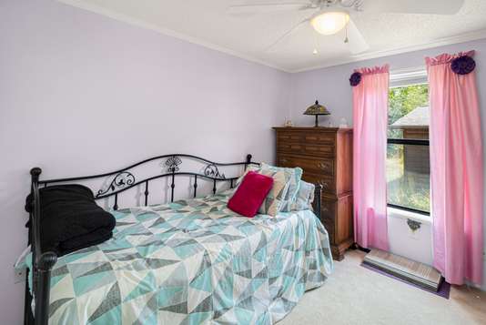 125 Center Dr 8