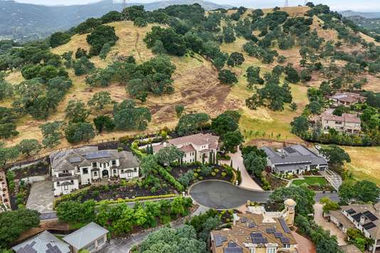 5323 Laurel Ridge Ct Fairfield, CA 94534 5