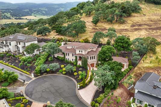 5323 Laurel Ridge Ct Fairfield, CA 94534 3