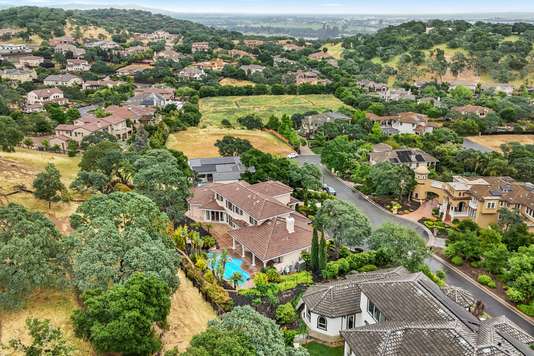 5323 Laurel Ridge Ct Fairfield, CA 94534 8