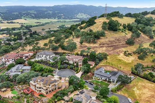 5323 Laurel Ridge Ct Fairfield, CA 94534 4